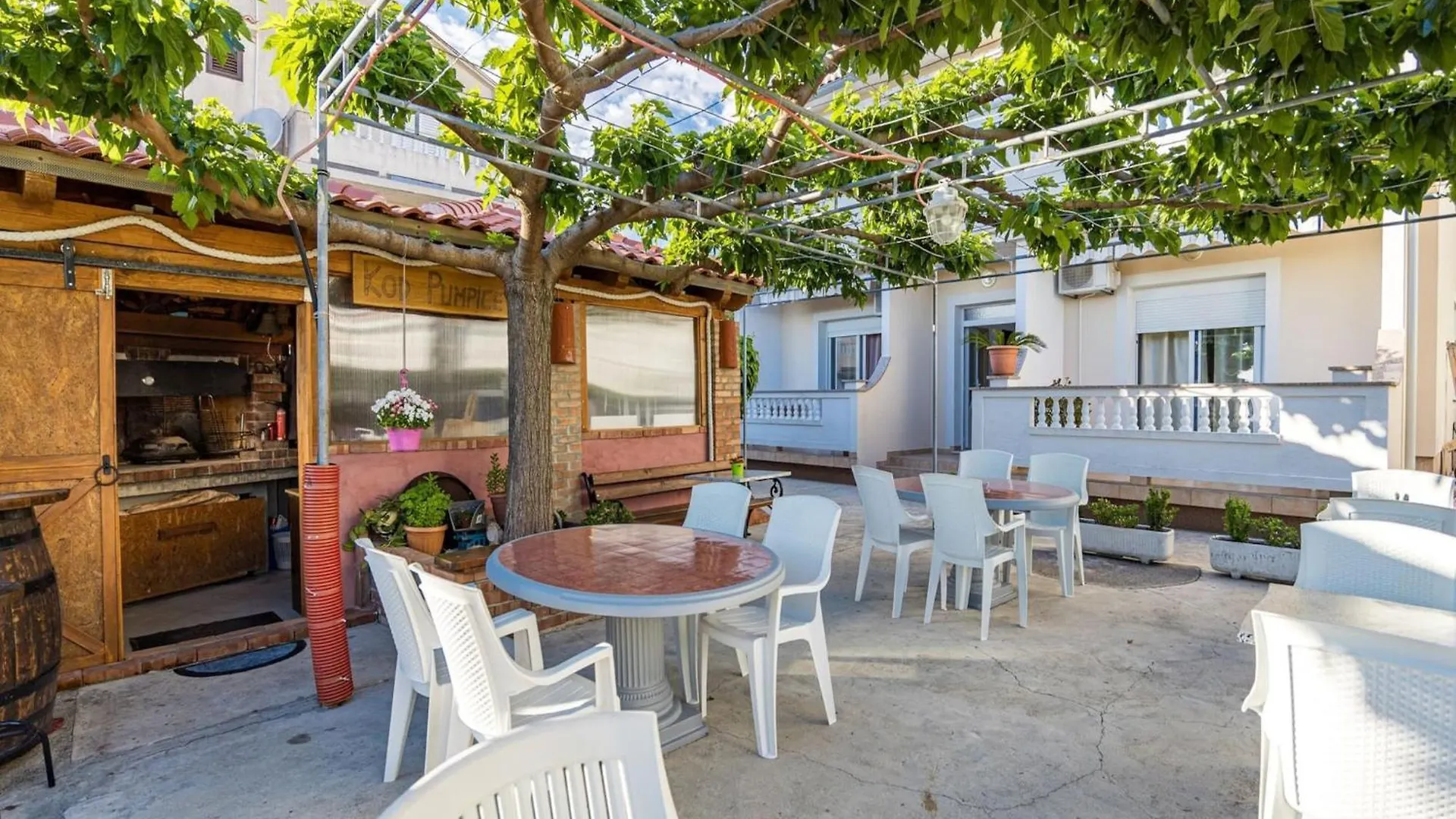 Lovely Sea View And Boat Mooring - Jurica 4 Rab Town Apartment